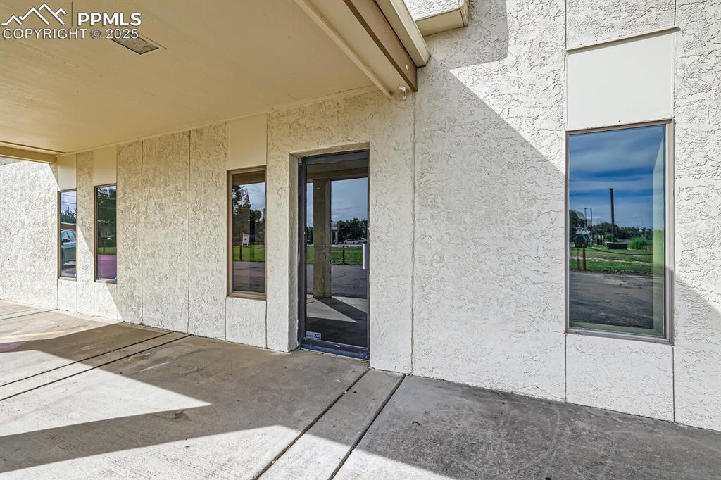 Image 5 of 28: No Description Available