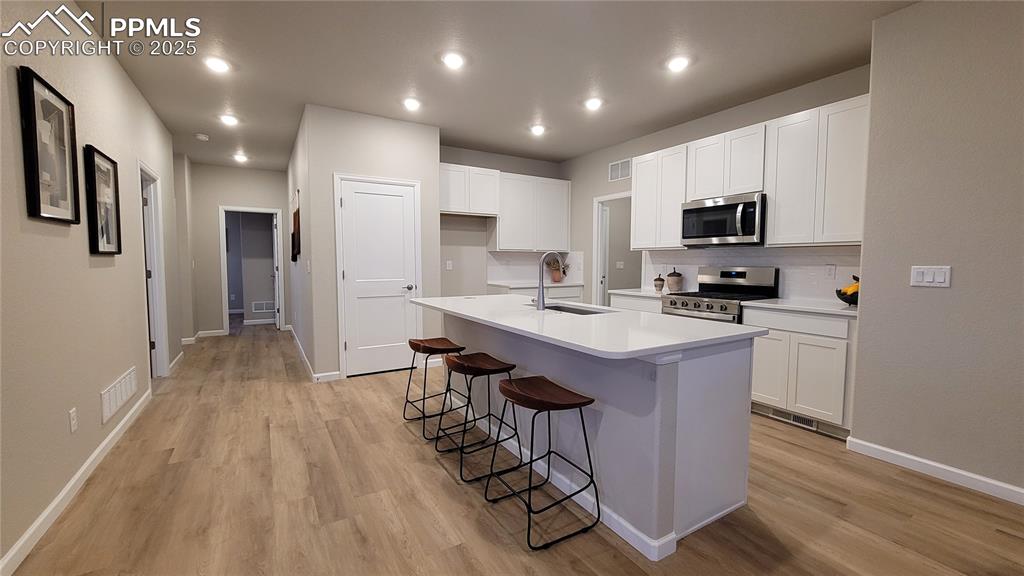 Image 11 of 33: Kitchen