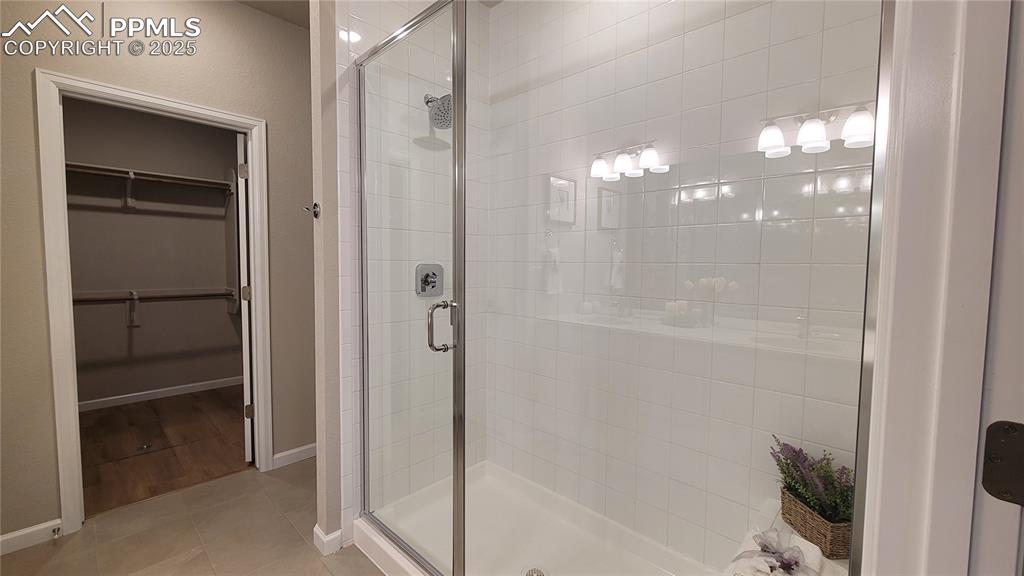 Image 20 of 33: Master Bathroom