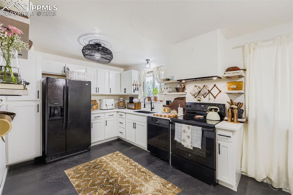 Image 8 of 44: Kitchen