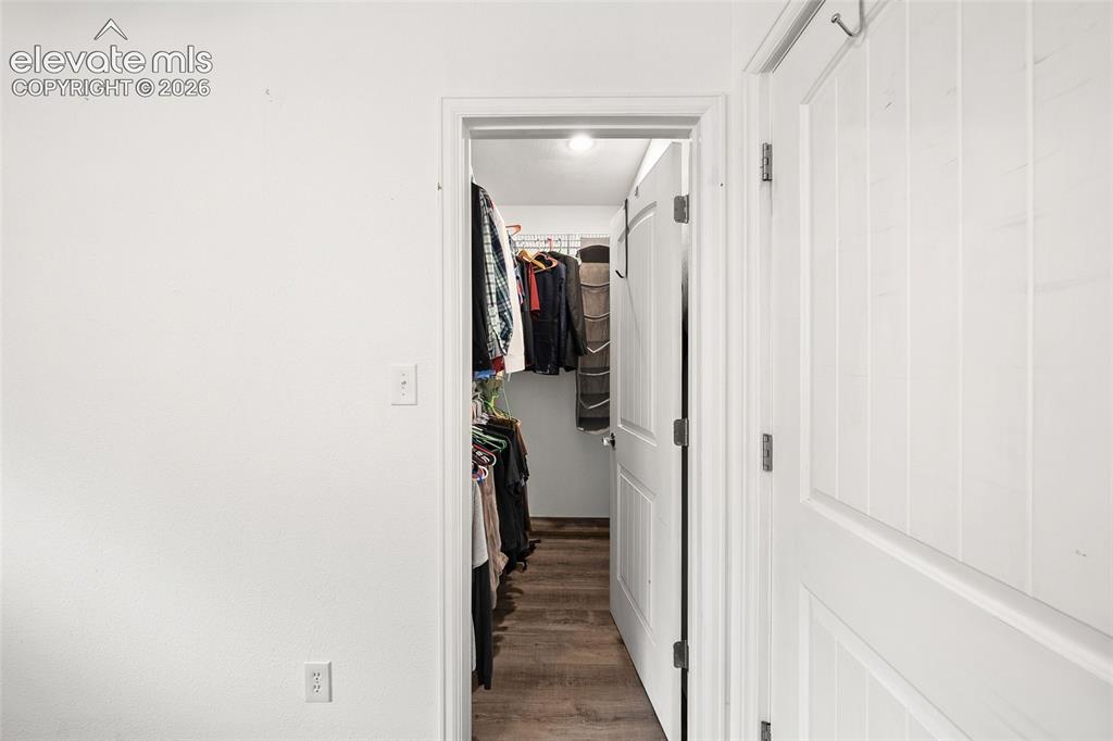 Image 10 of 33: Closet
