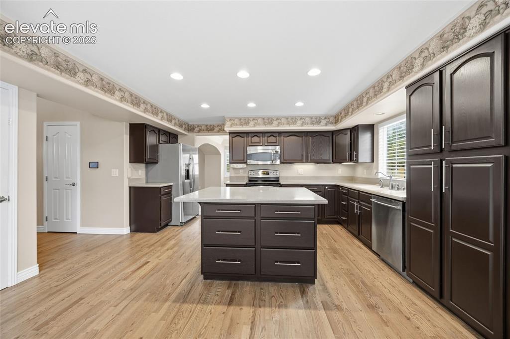 Image 12 of 42: Kitchen