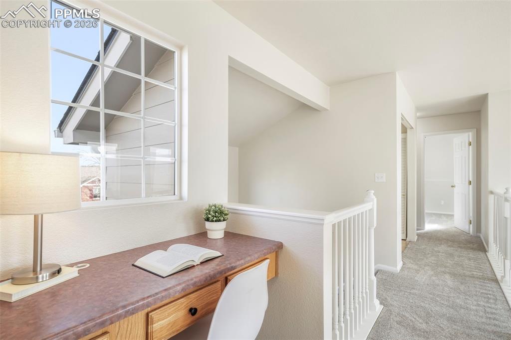 Image 28 of 47: Office