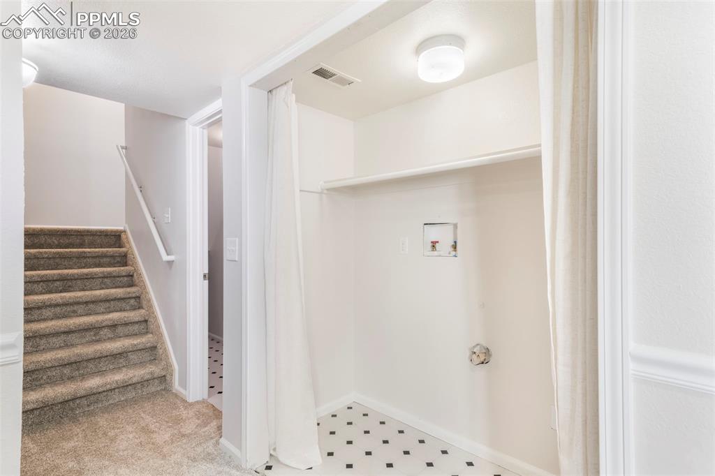 Image 36 of 47: Laundry