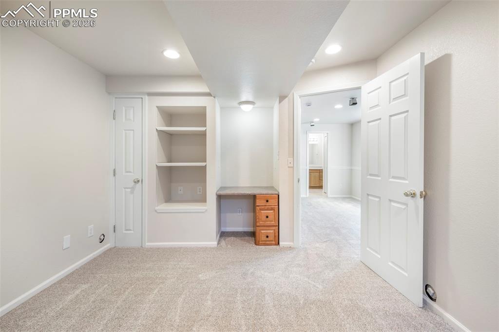 Image 42 of 47: Bedroom