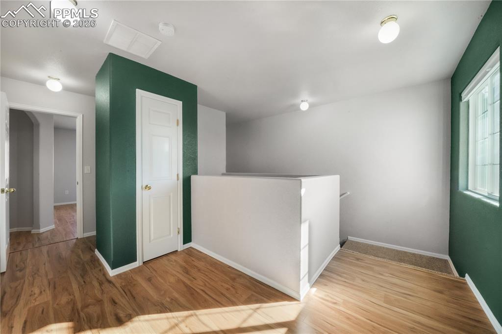 Image 17 of 50: Hallway