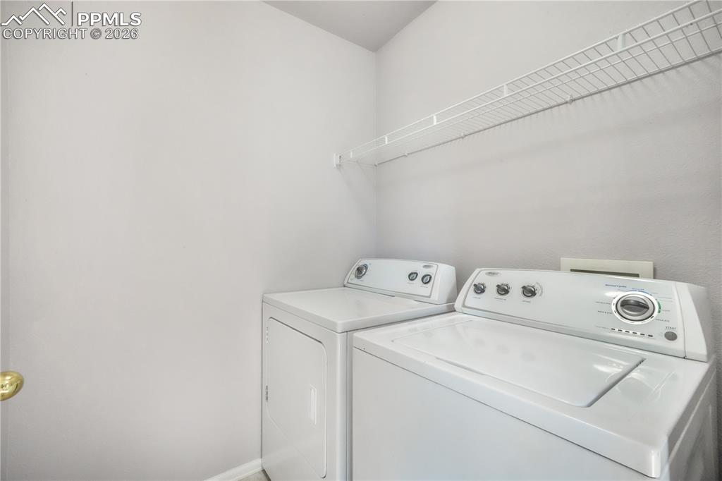 Image 31 of 50: Laundry