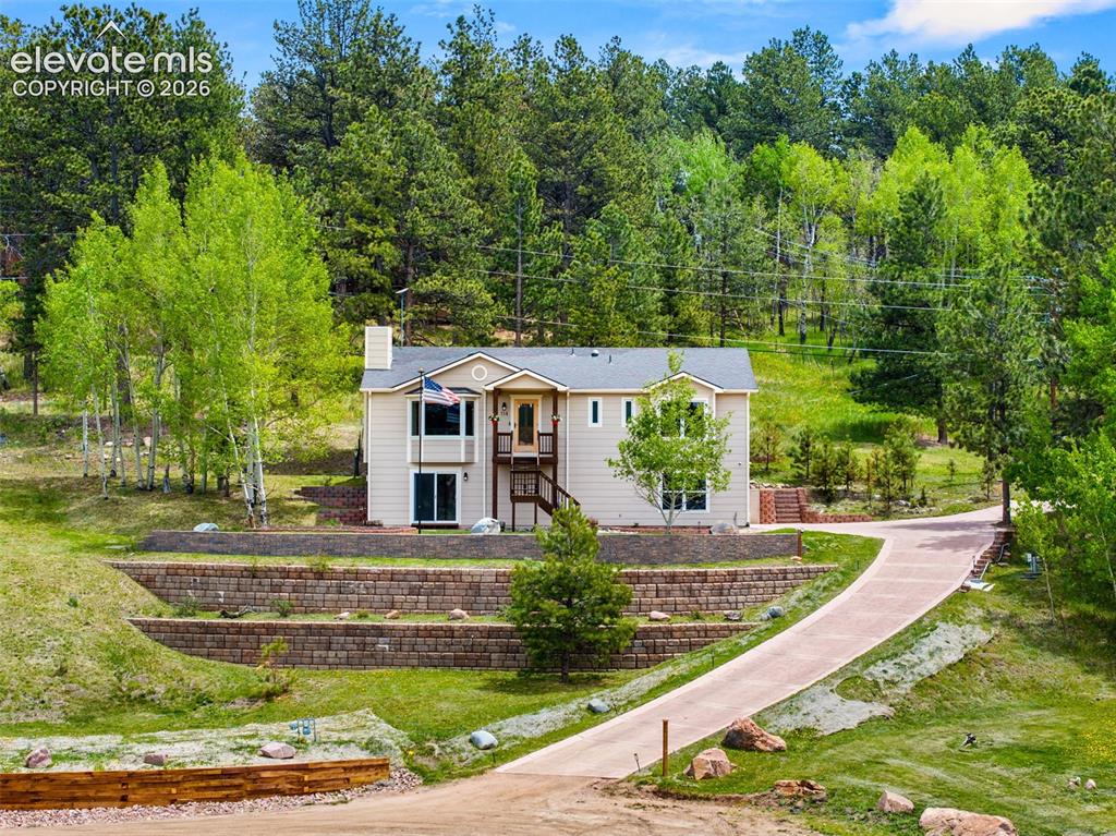 Caption: 3 bed 3 bath on .97 acres