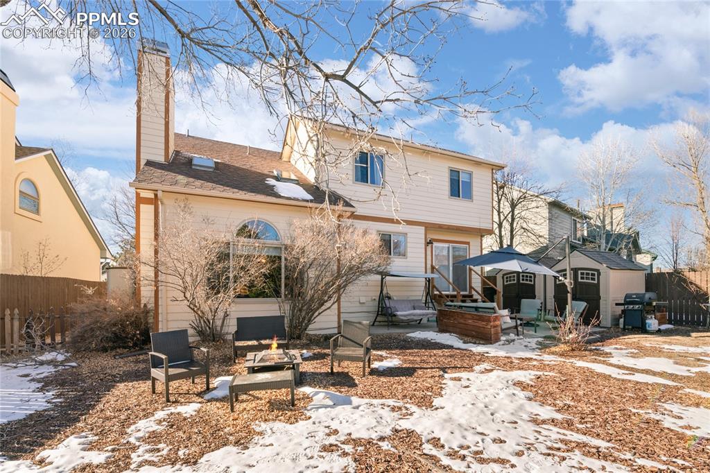 Image 36 of 36: Back of Structure