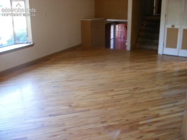 Image 30 of 43: Living Room