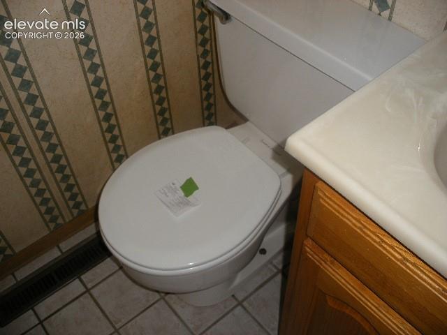 Image 5 of 43: Bathroom