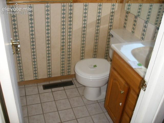 Image 6 of 43: Bathroom