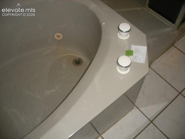 Image 9 of 43: Bathroom