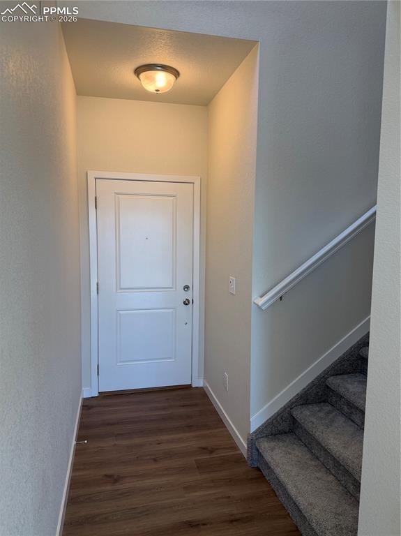 Image 2 of 20: Entry