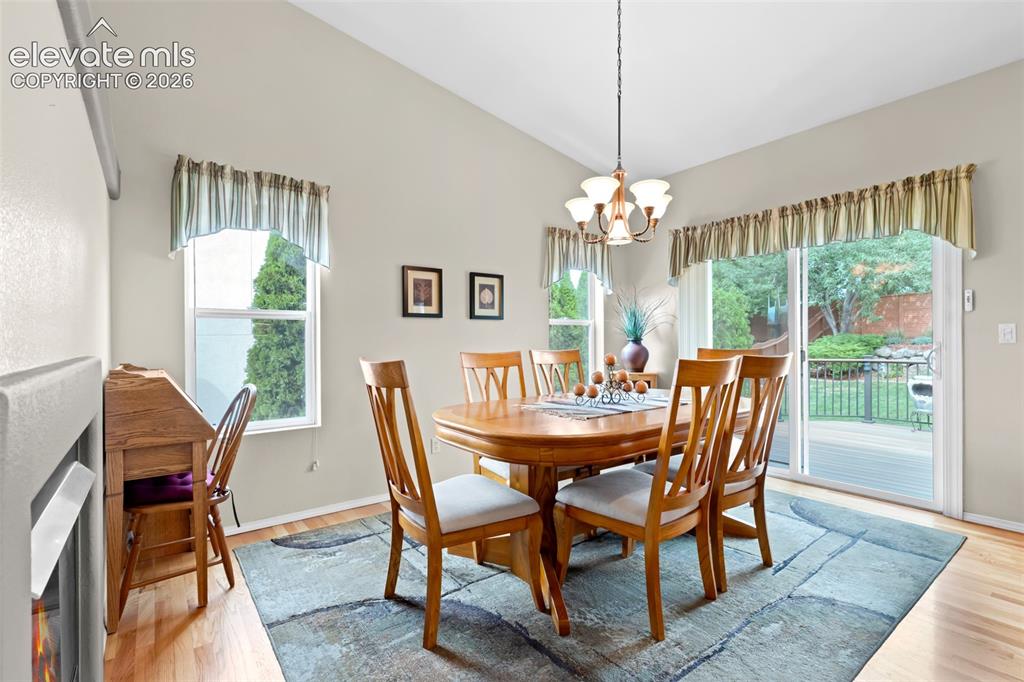 Image 11 of 43: Dining Area