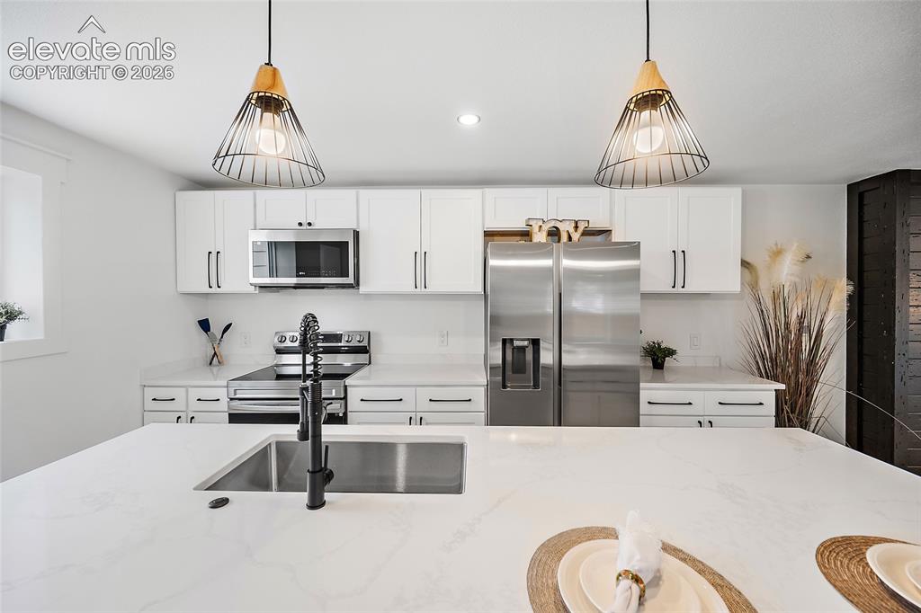 Image 11 of 44: Kitchen