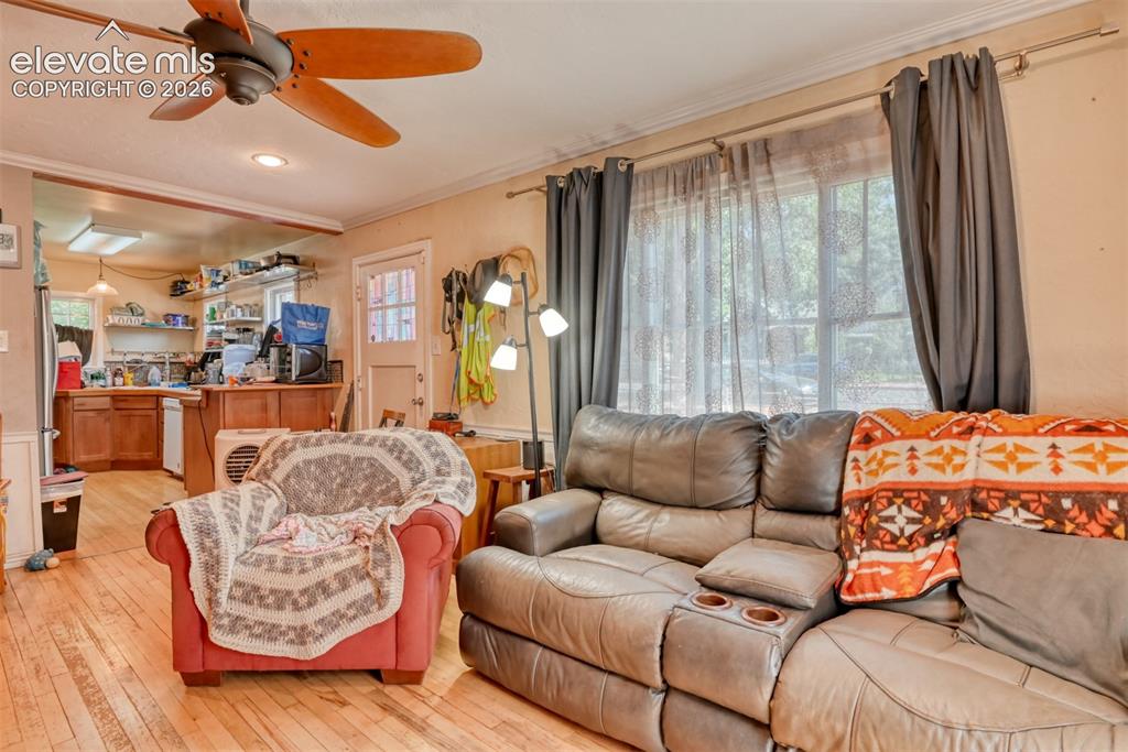 Image 6 of 38: Living Room