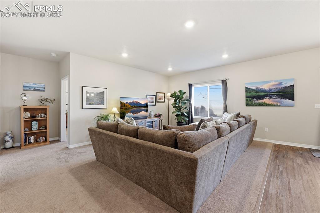 Image 19 of 43: Living Room