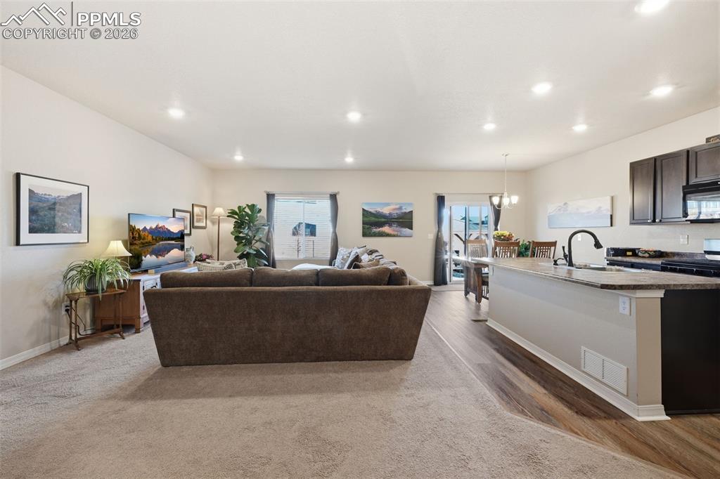 Image 20 of 43: Living Room