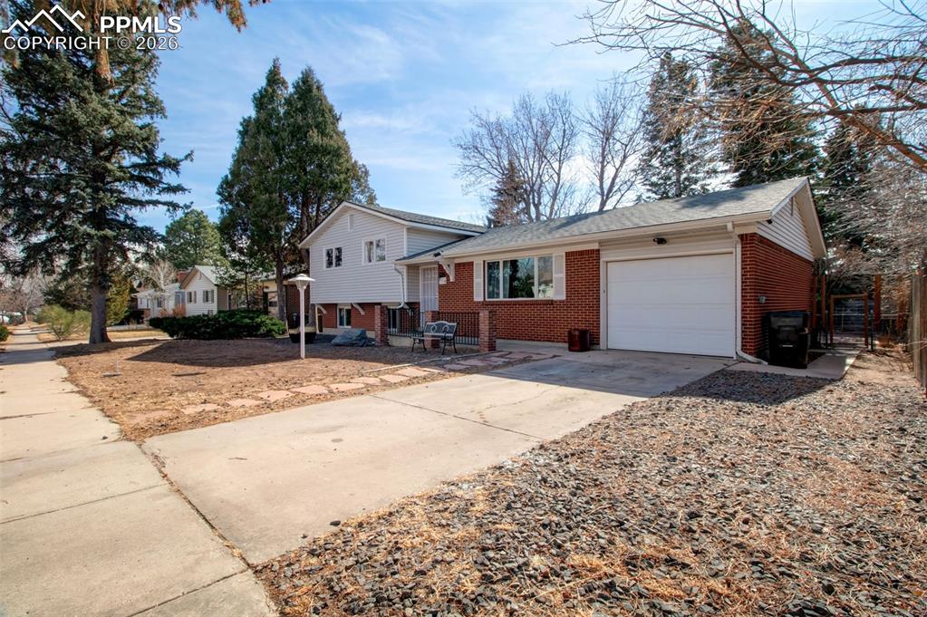 Image 2 of 35: Front of Structure