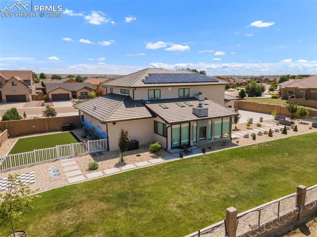 Image 49 of 50: Back of Structure