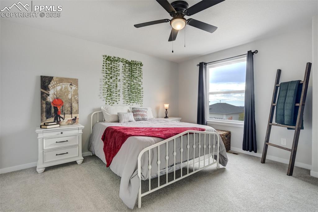 Image 26 of 49: Third bedroom on the upper level