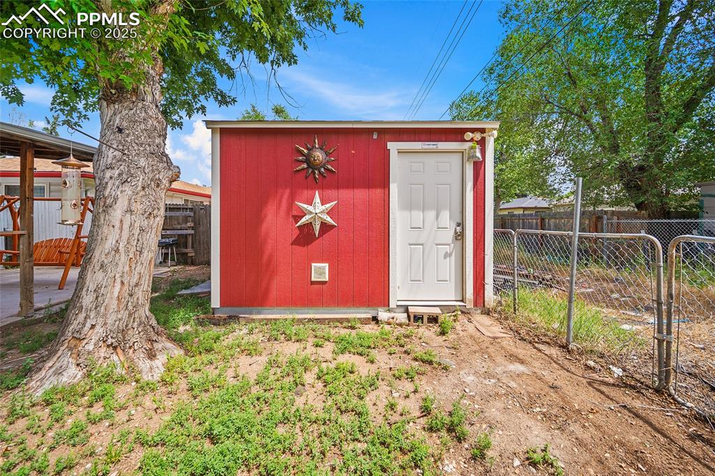 Image 17 of 24: Out Buildings