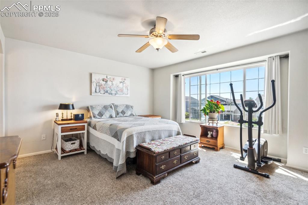 Image 17 of 31: On upper level