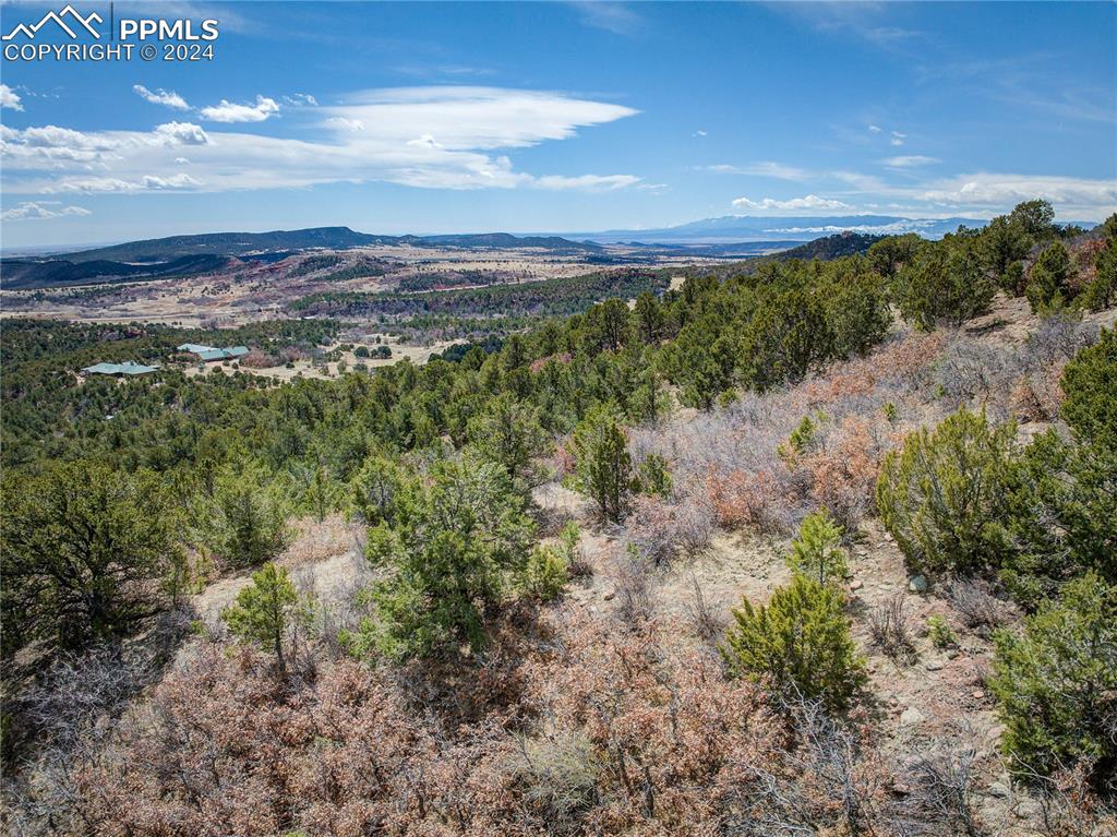 Image 19 of 21: Serene getaway