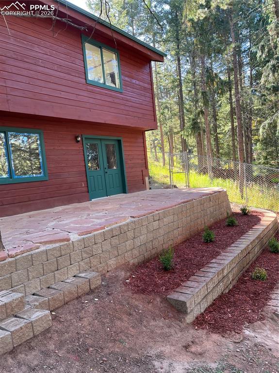 Image 26 of 29: Entry