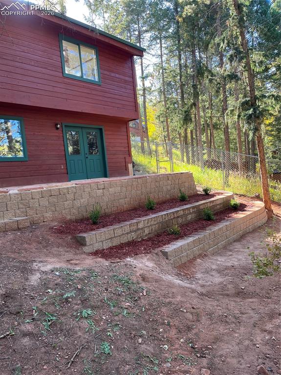 Image 28 of 29: Entry