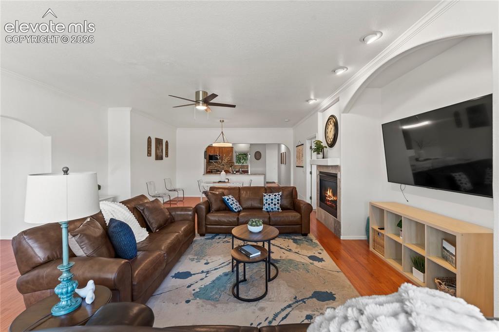 Image 7 of 39: Living Room