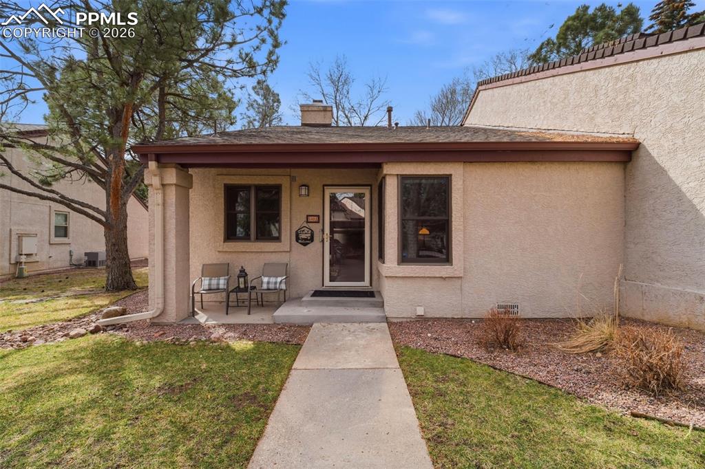 Image 1 of 41: Entry