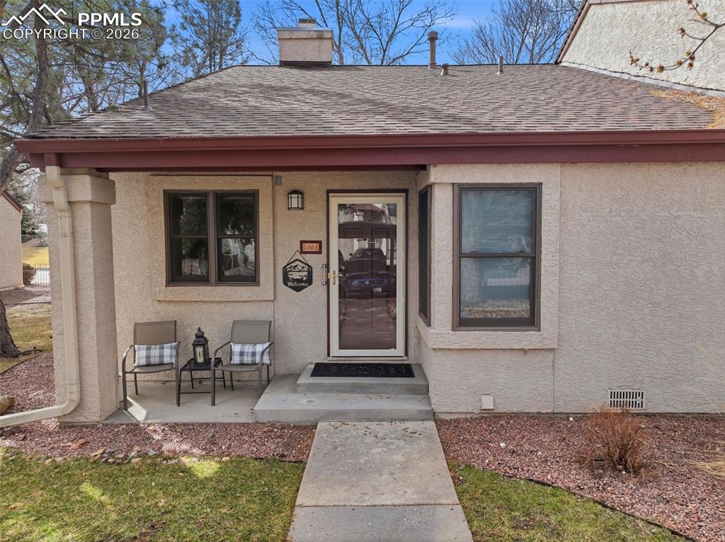 Image 2 of 41: Entry