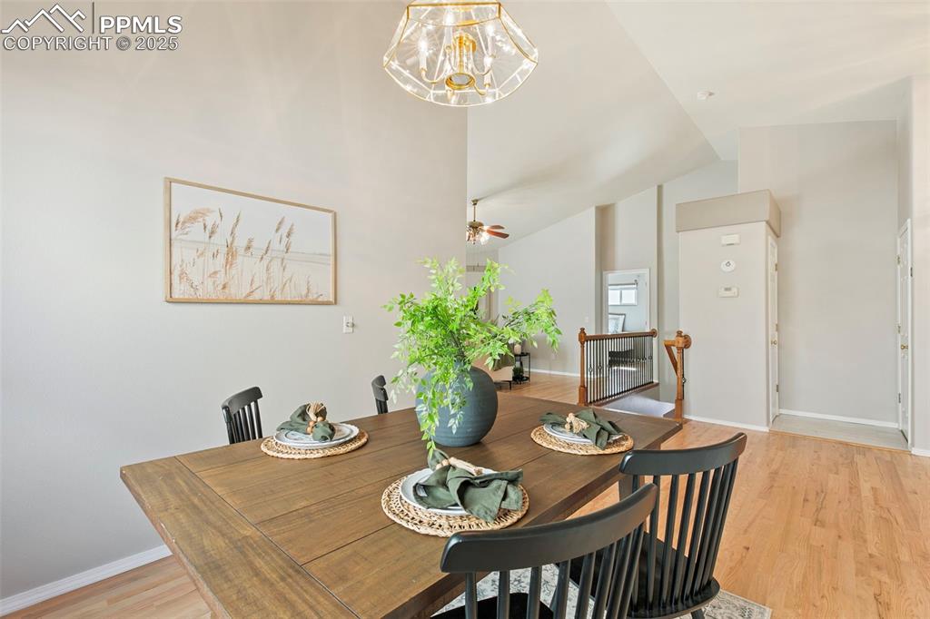 Image 8 of 32: Dining Area