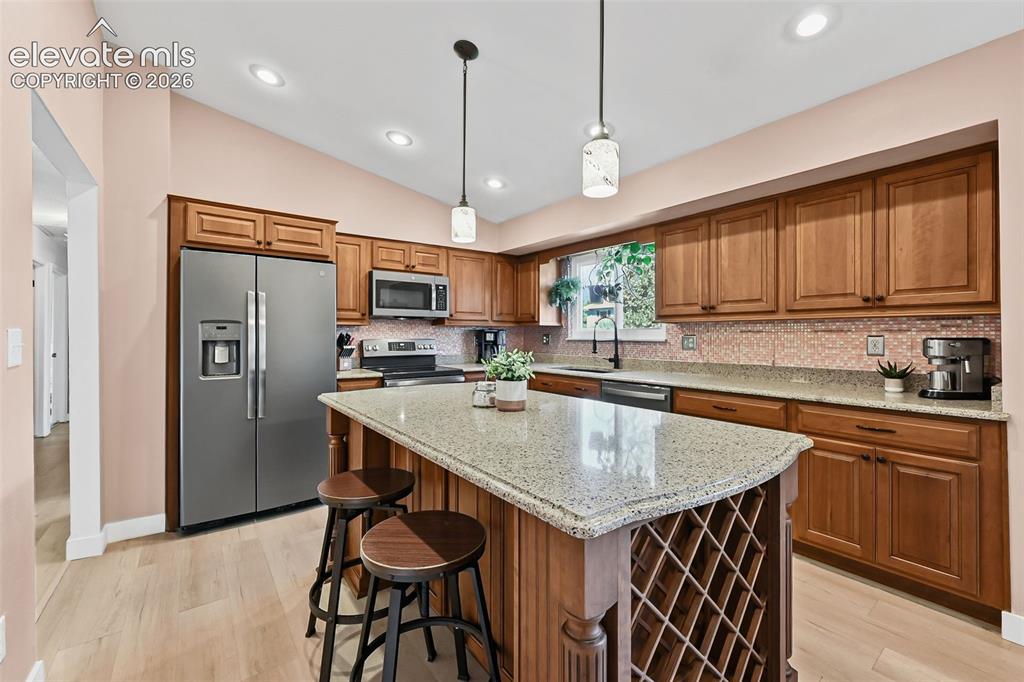 Image 12 of 35: Kitchen