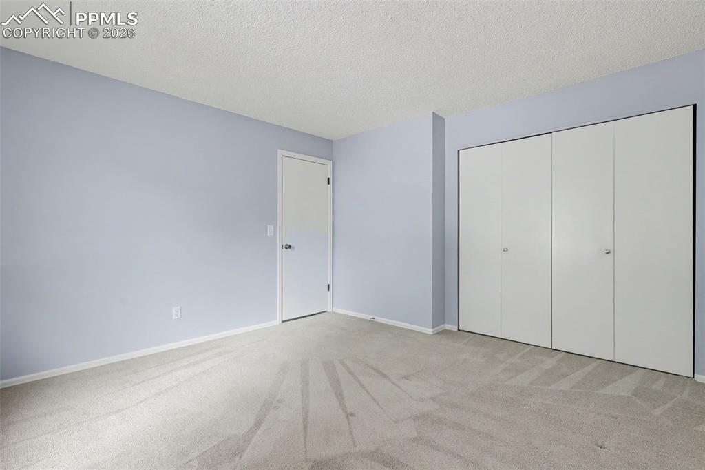 Image 24 of 28: Bedroom