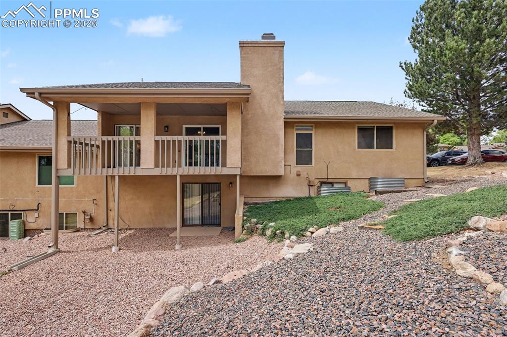 Image 26 of 28: Back of Structure