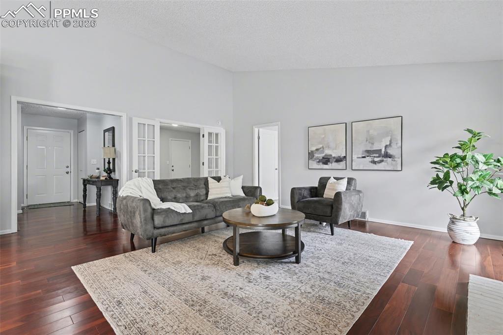 Image 4 of 28: Living Room