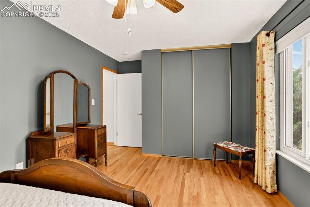 Image 29 of 47: Bedroom