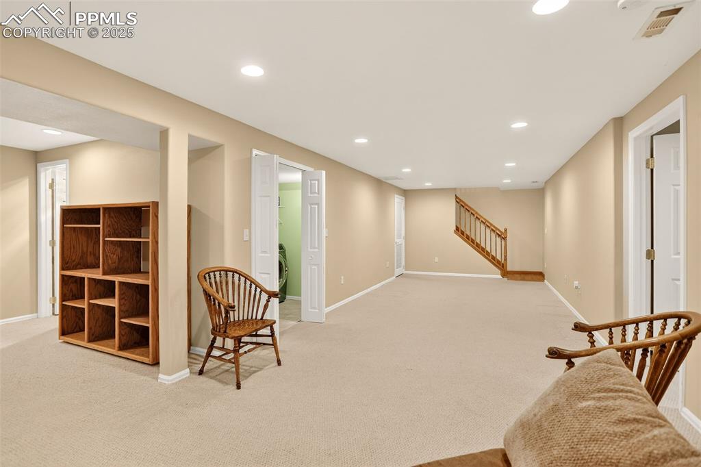 Image 32 of 47: Sitting Room