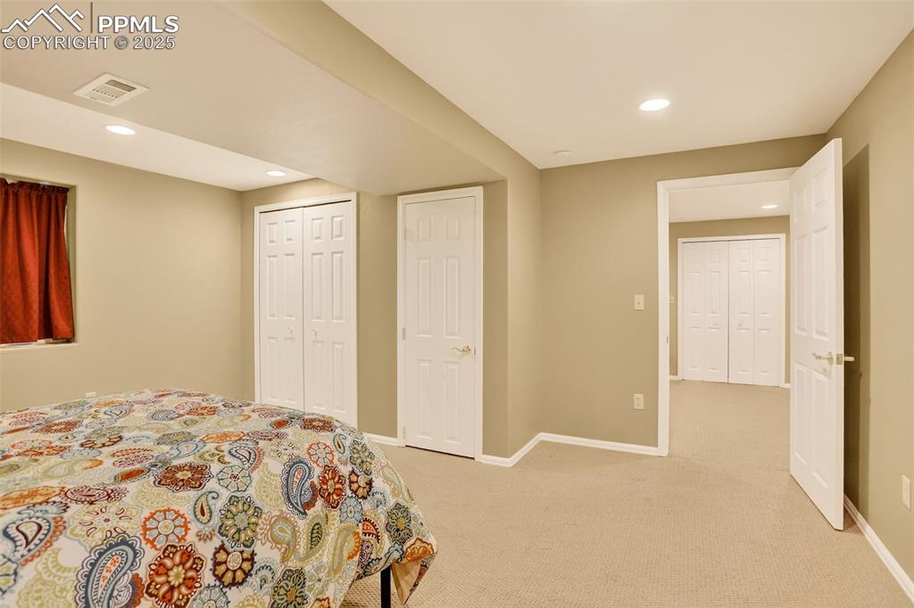 Image 35 of 47: Bedroom