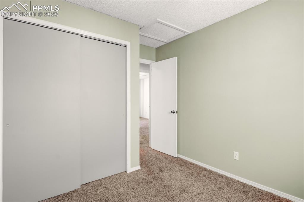 Image 20 of 35: Bedroom