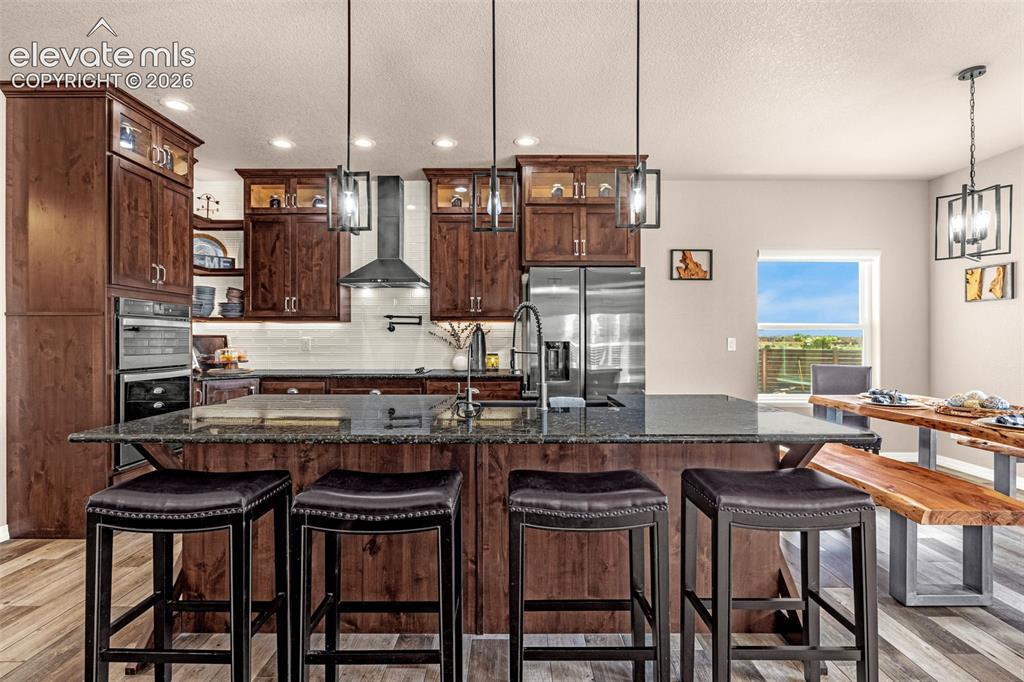Image 10 of 48: Kitchen