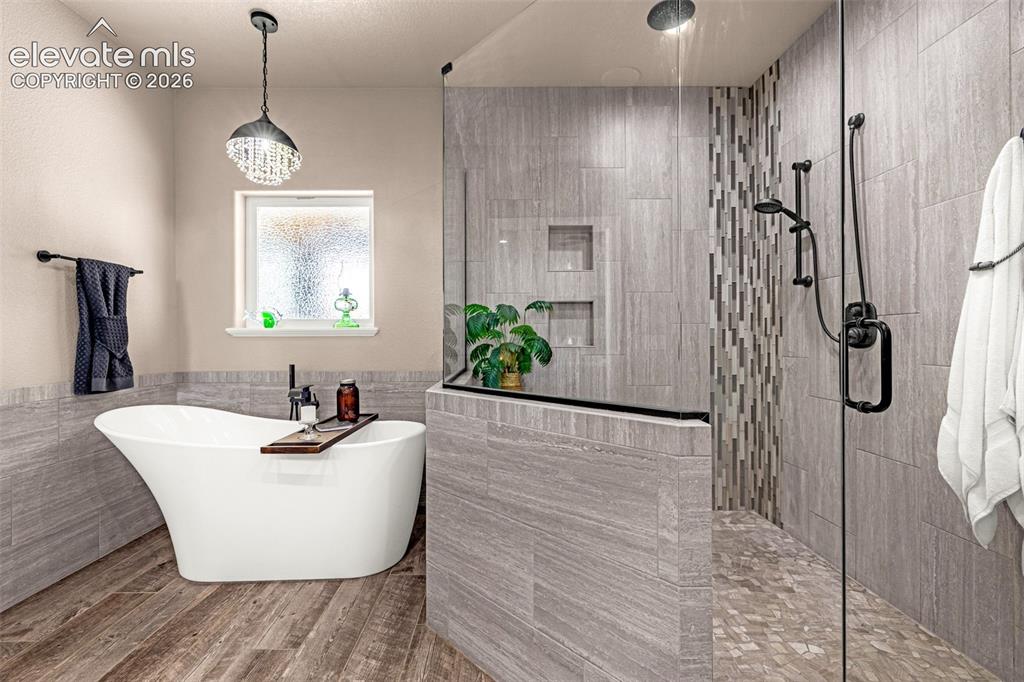 Image 18 of 48: Master Bathroom