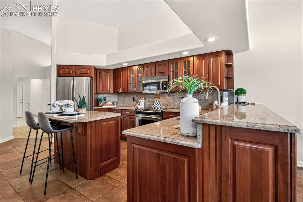 Image 13 of 42: Kitchen