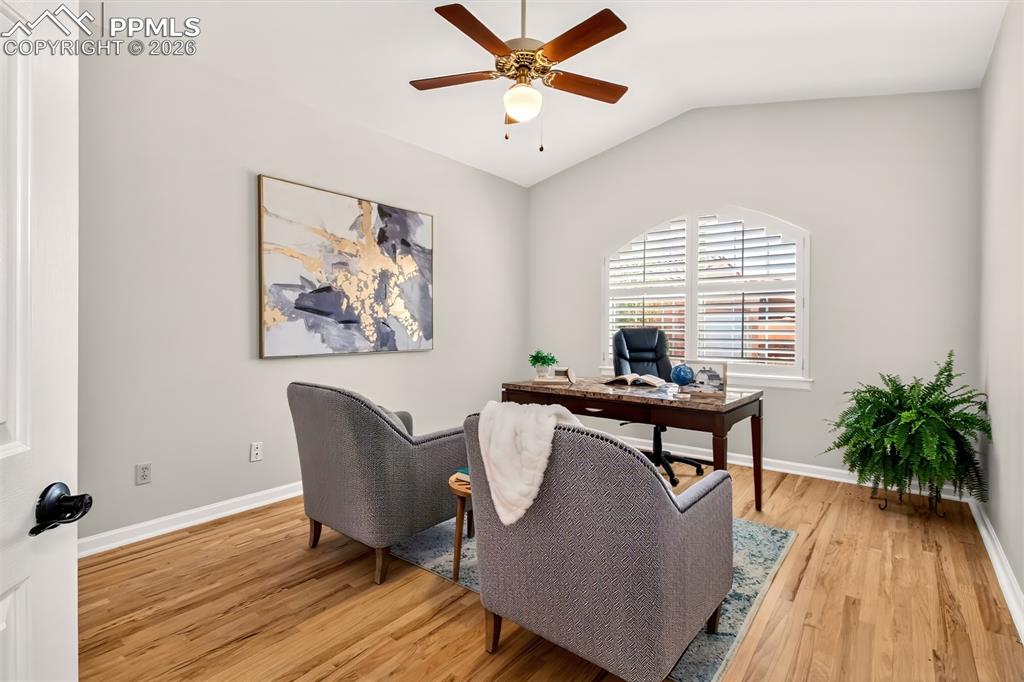 Image 3 of 42: Office