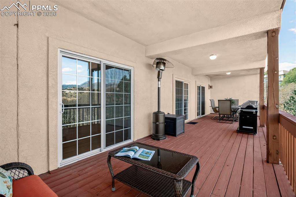 Image 34 of 42: Deck