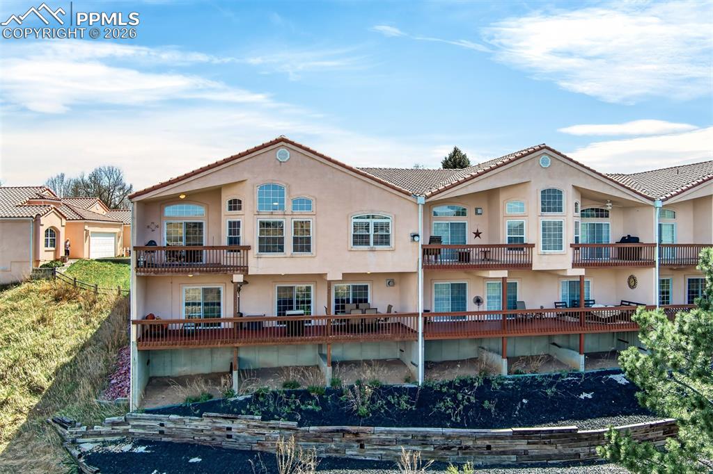 Image 39 of 42: Back of Structure