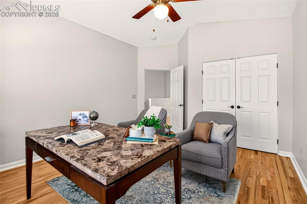 Image 4 of 42: Office